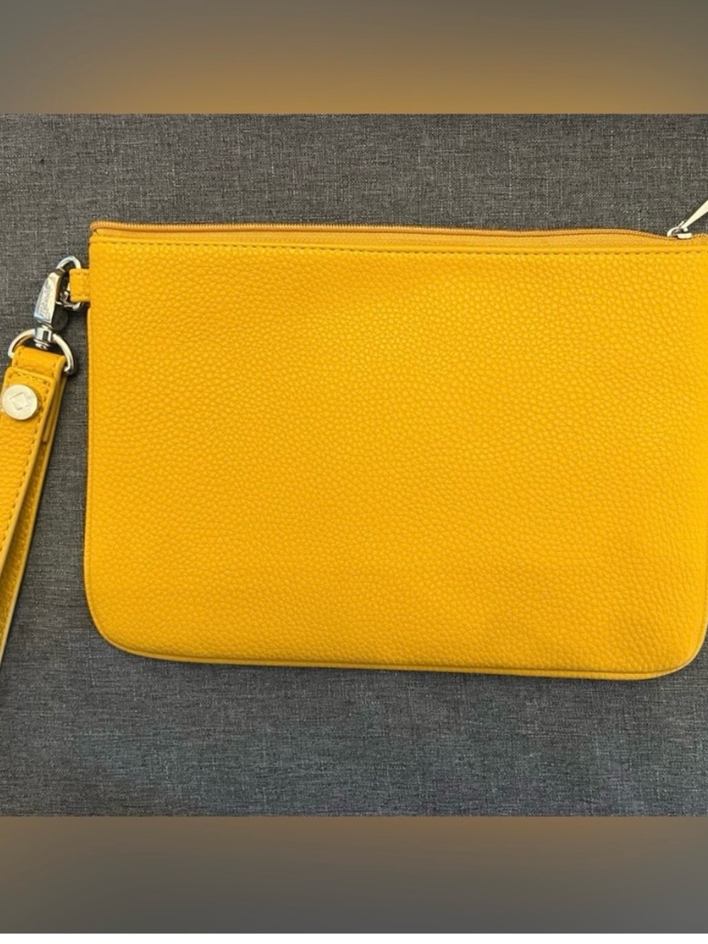 mint condition 31 mini rubie w/ wristlet strap